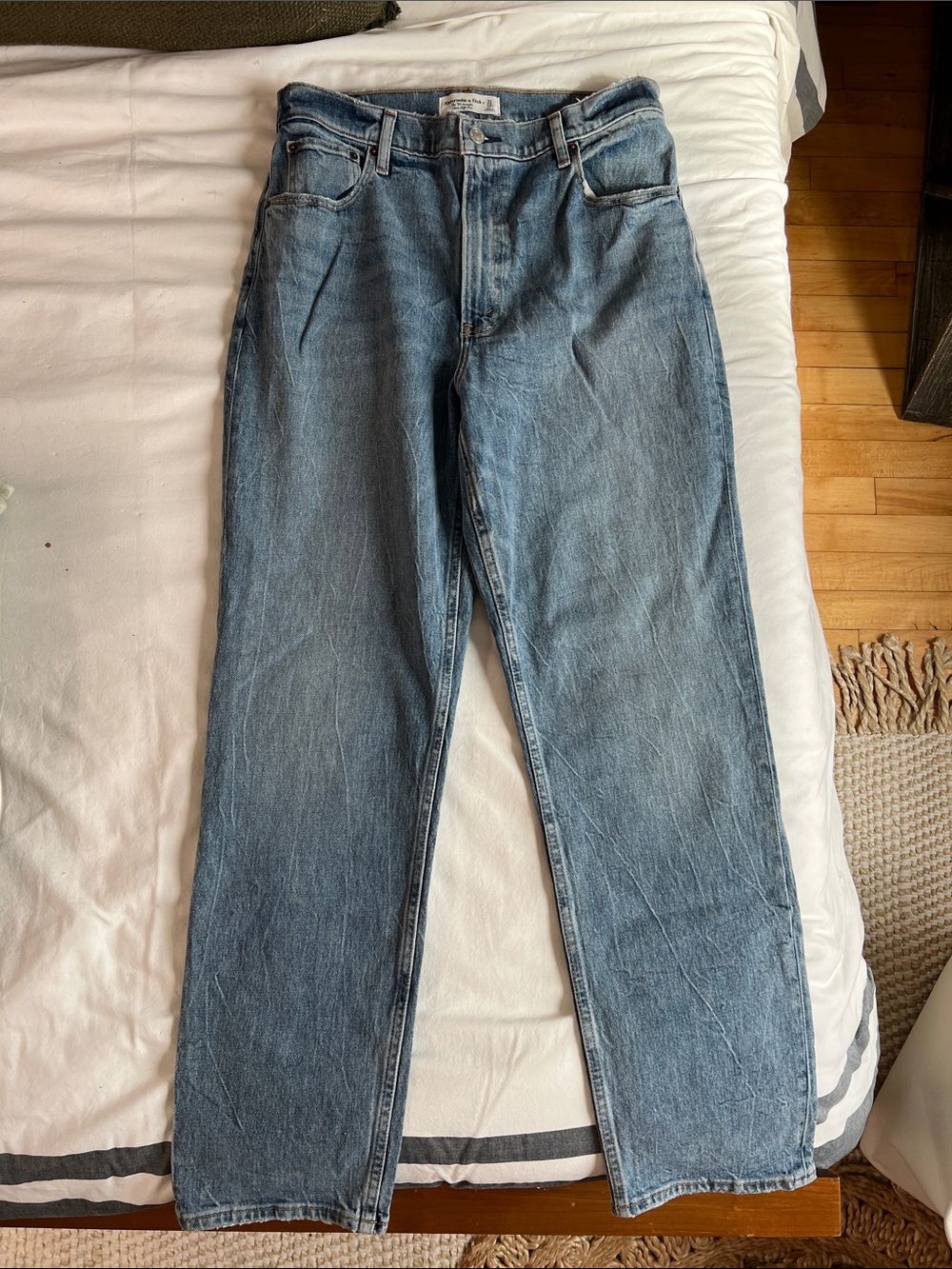 Abercrombie & Fitch Women's Straight-Leg Jeans in Light Blue Wash
